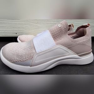 APL Techloom Bliss Shoe Women's 9 Pink Knit Comfort Athletic Running Sneaker